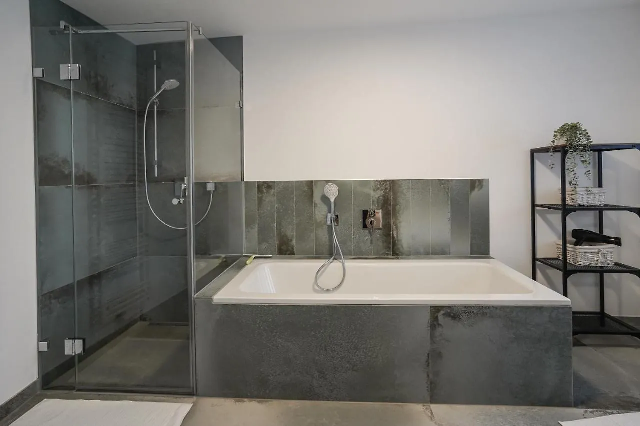 Апартаменты Ferienhaus Theodor Eg Лауфен